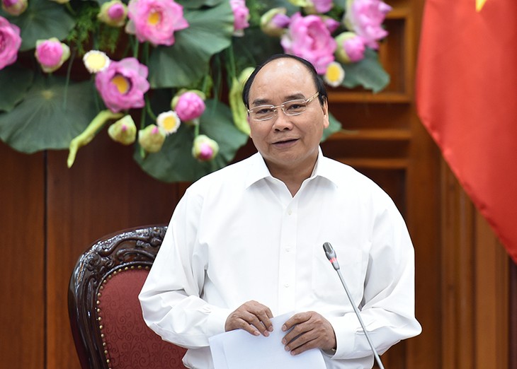 Премьер Вьетнама провёл рабочую встречу с руководством провинции Анзянг  - ảnh 1